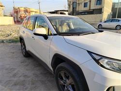 تۆیۆتا ڕاڤ 4